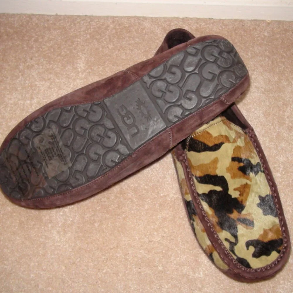 UGG ascot stout
